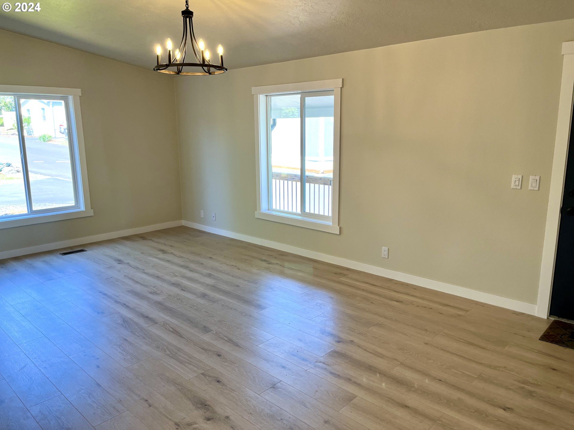 340 Northeast Crest Street, Unit 18 Sublimity, OR 97385 - Photo 10 of 23