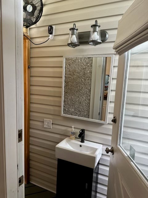 1000 Sea Island Road, Unit 68 St. Simons Island, GA 31522 - Photo 11 of 21 Outdoor shower has a convenient hot water sink