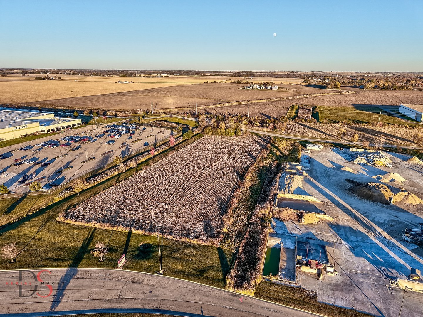 0 East Dayton Road Ottawa, IL 61350 - Photo 8 of 12 a view of an ocean view
