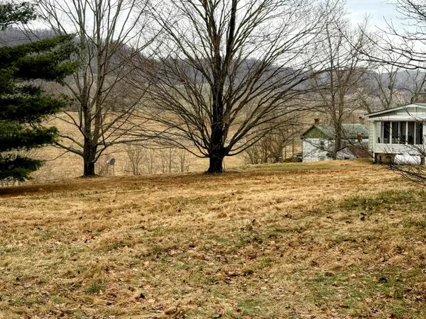 $129,000 | 6701 Valley View Lane, Hot Springs, VA 24445