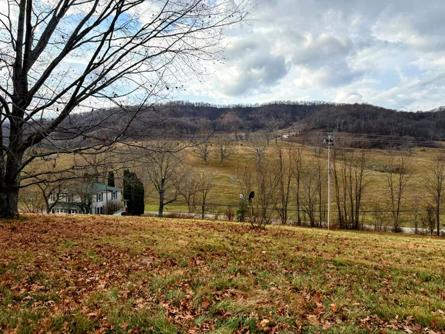 $129,000 | 6701 Valley View Lane, Hot Springs, VA 24445