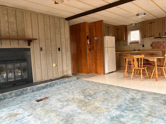 $129,000 | 6701 Valley View Lane, Hot Springs, VA 24445