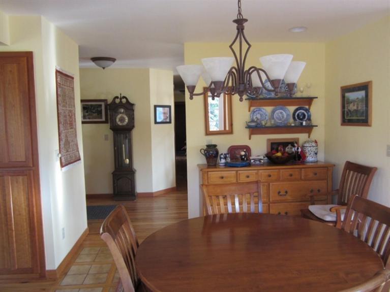 1122 Holton Road Talent, OR 97540 - Photo 15 of 35 Additional Photo