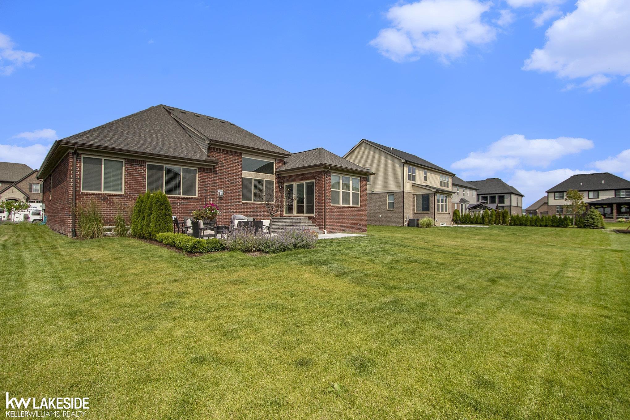 49840 Split Rock Road Macomb, MI 48044 - Photo 25 of 25 50116884-24.JPG
