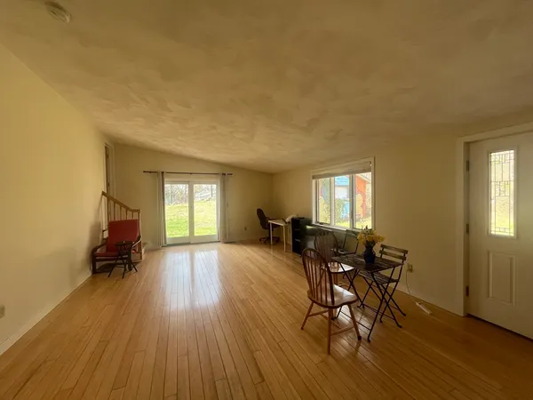 $3,000 | 3 A Robinson Drive, Unit A, Bedford, MA 01730
