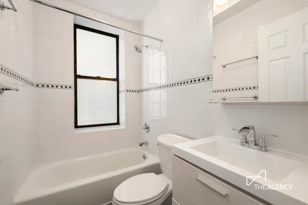 $899,000 | 725 Riverside Drive, Unit 7C | Hamilton Heights