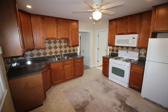 $1,850 | 5532 North Central Avenue, Unit 2, Chicago, IL 60630