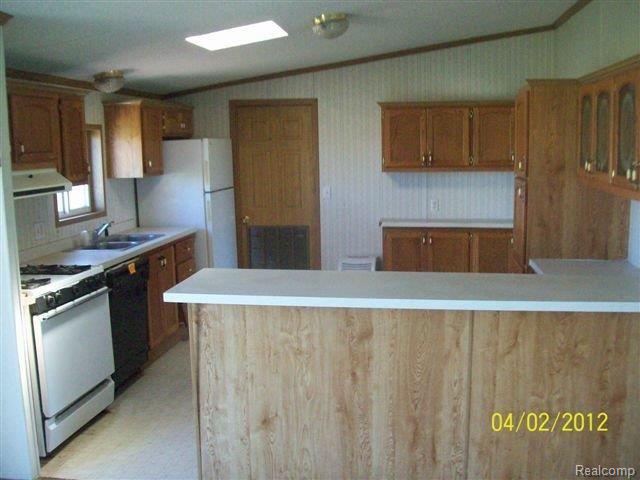 6095 Isles Road Brown City, MI 48416 - Photo 10 of 13 10.jpg