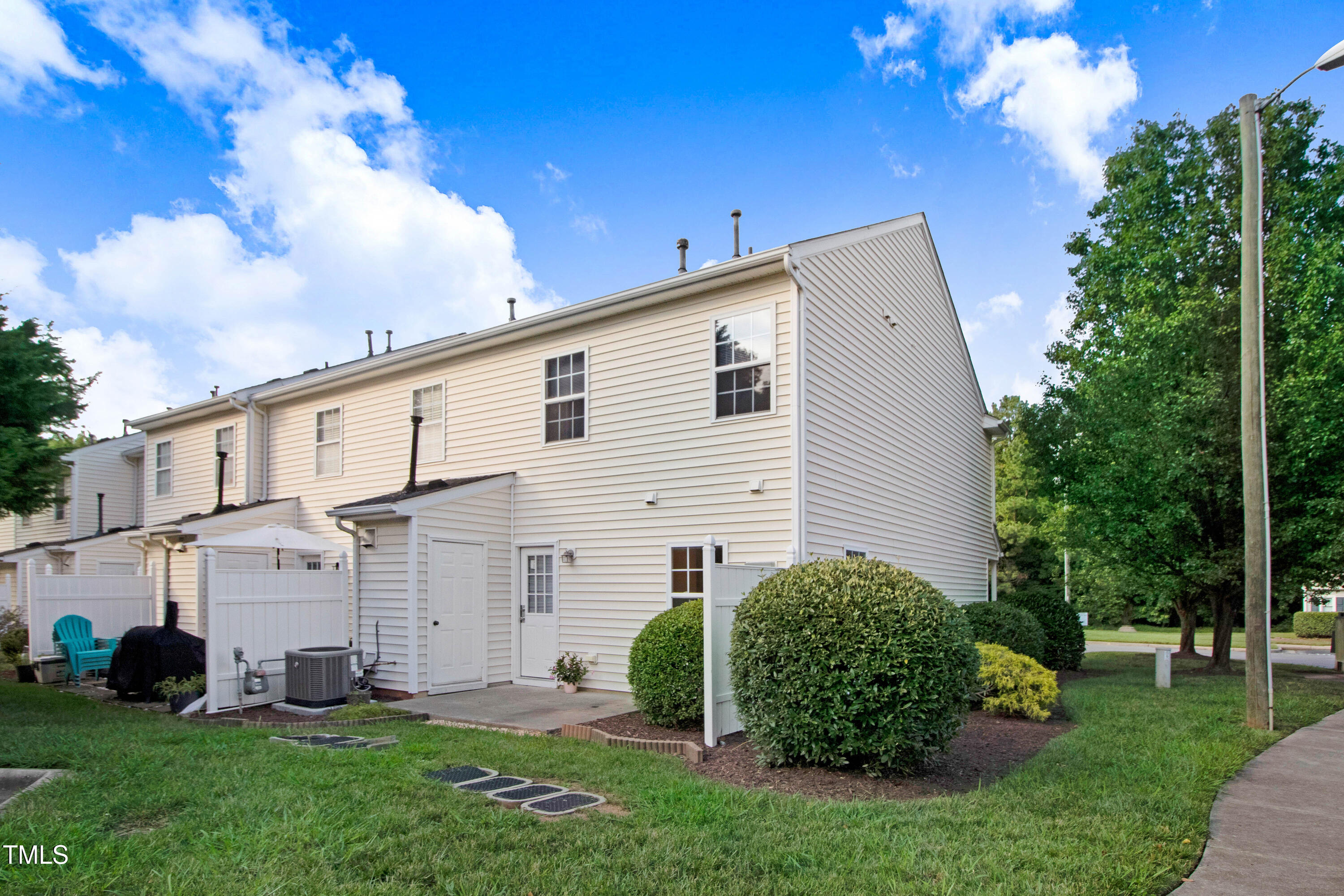 3337 Tarleton West Durham, NC 27713 - Photo 4 of 31 06-3337 Tarleton W-6 - Copy