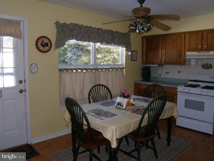 219 Franklin Road Glassboro, NJ 08028 - Photo 8 of 17 Kitchen