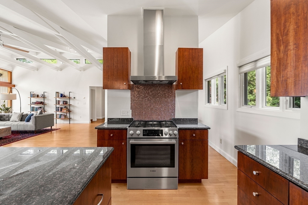 285 Brush Hill Road Milton, MA 02186 - Photo 10 of 30