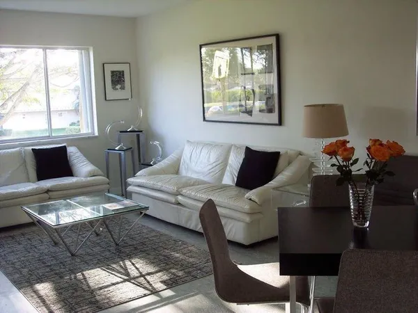 $1,700 | 2615 Garden Drive North, Unit 207, Lake Worth, FL 33461