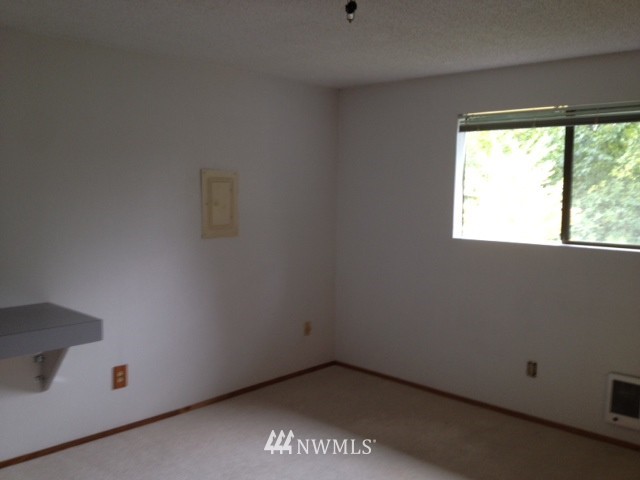 9910 Northeast 190th Street, Unit D Bothell, WA 98011 - Photo 5 of 8