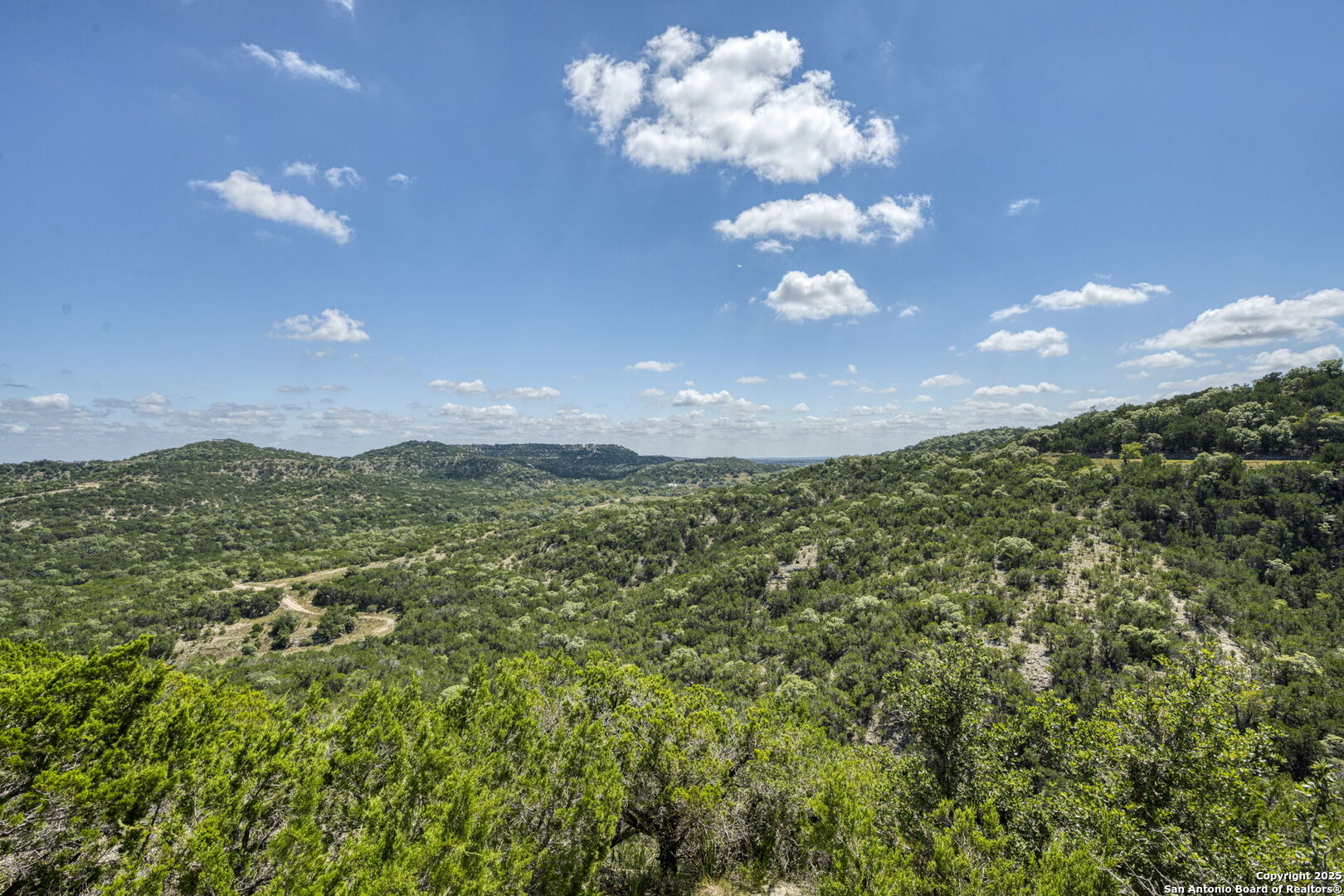 305 Spanish Pass Road Boerne, TX 78006 - Photo 14 of 105