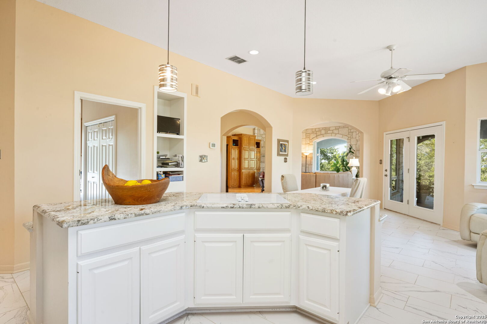 305 Spanish Pass Road Boerne, TX 78006 - Photo 21 of 105