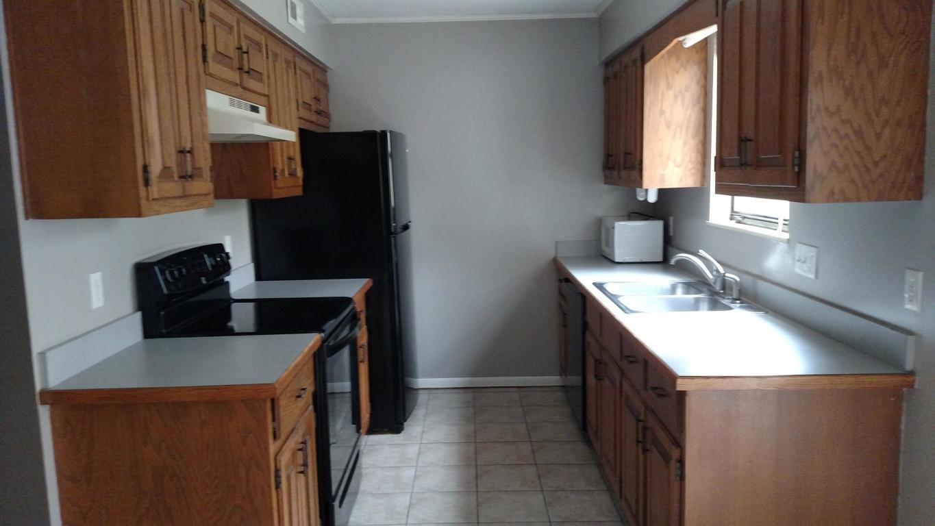 152 Hendrix Drive Oak Ridge, TN 37830 - Photo 2 of 9 20160111201445498871000000-o