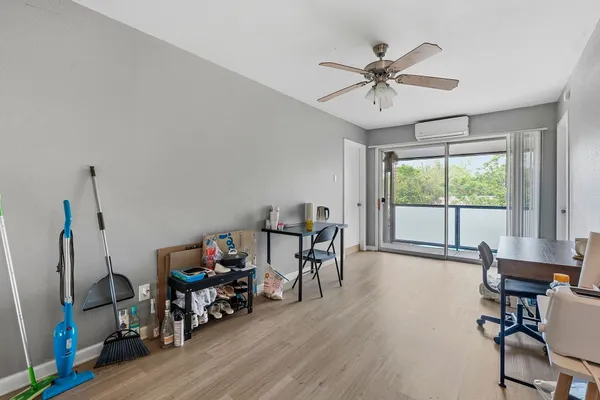 $1,600 | 2910 Medical Arts Street, Unit 211, Austin, TX 78705