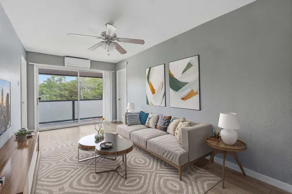 $1,600 | 2910 Medical Arts Street, Unit 211, Austin, TX 78705