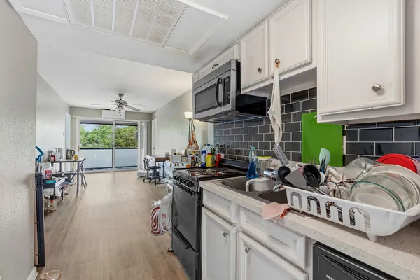 $1,600 | 2910 Medical Arts Street, Unit 211, Austin, TX 78705