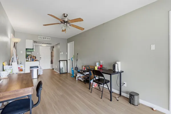$1,600 | 2910 Medical Arts Street, Unit 211, Austin, TX 78705