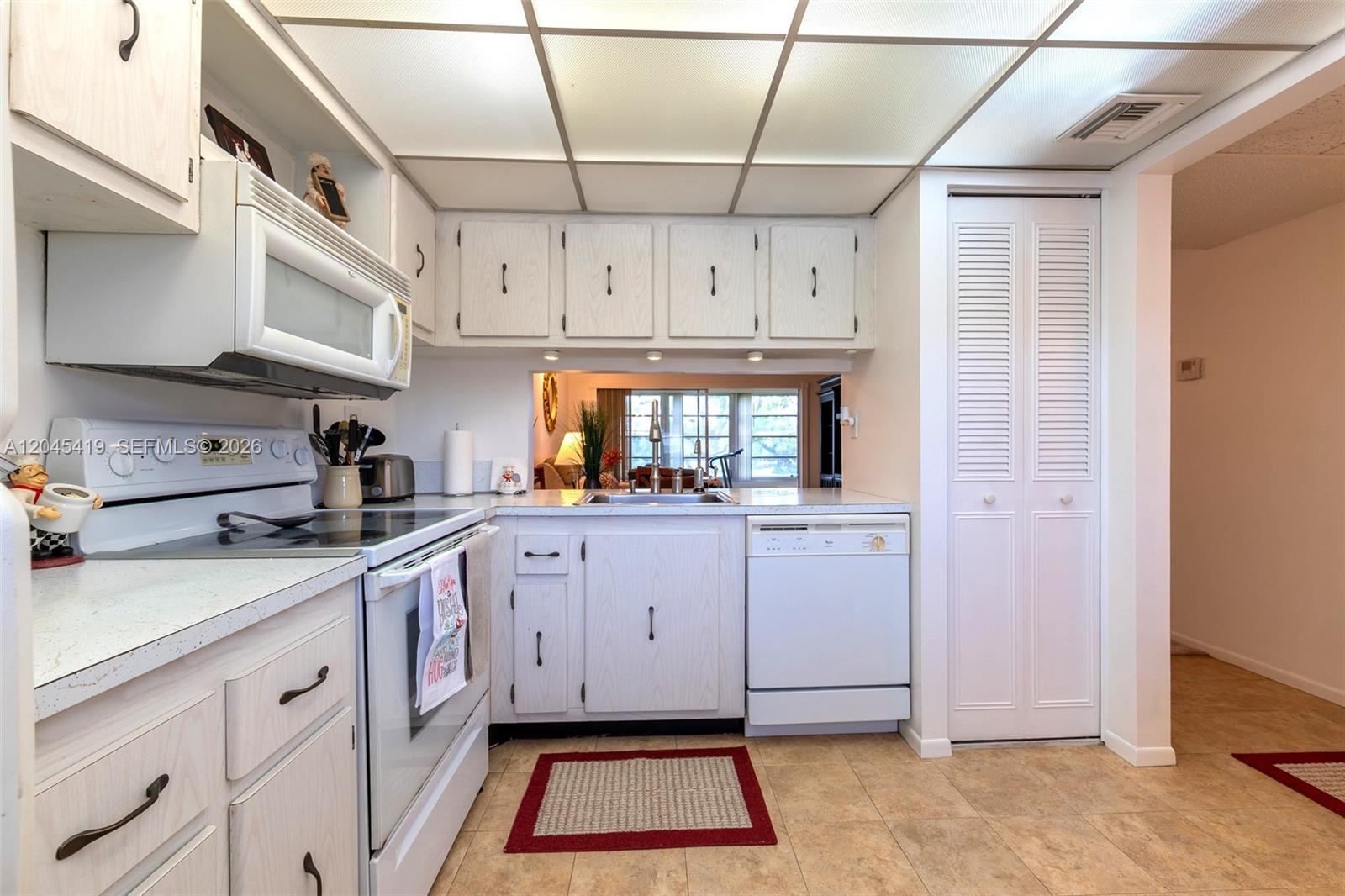8814 West McNab Road, Unit 204 Tamarac, FL 33321 - Photo 11 of 23 Kitchen