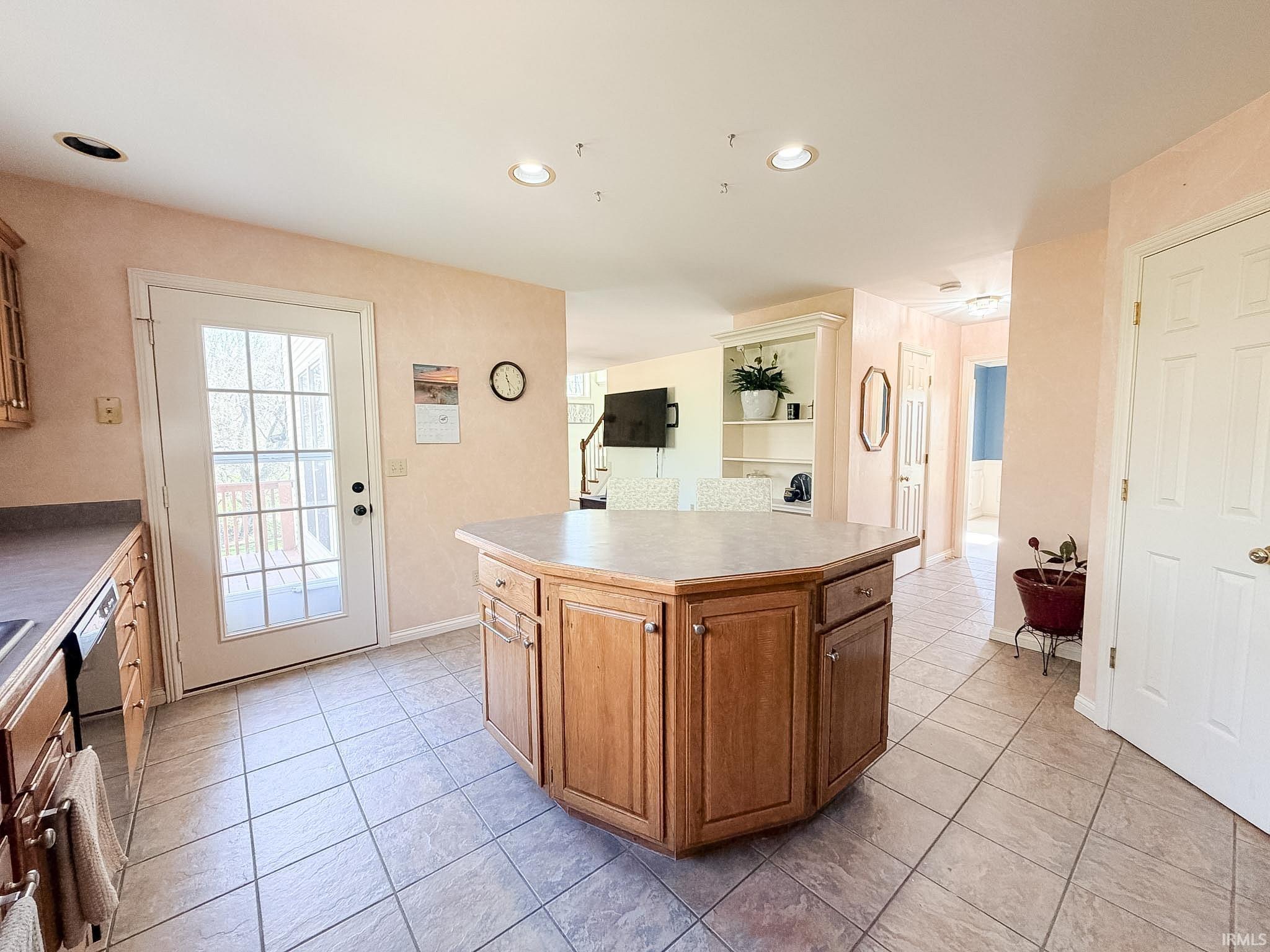 7490 Nation Road Mount Vernon, IN 47620 - Photo 14 of 34