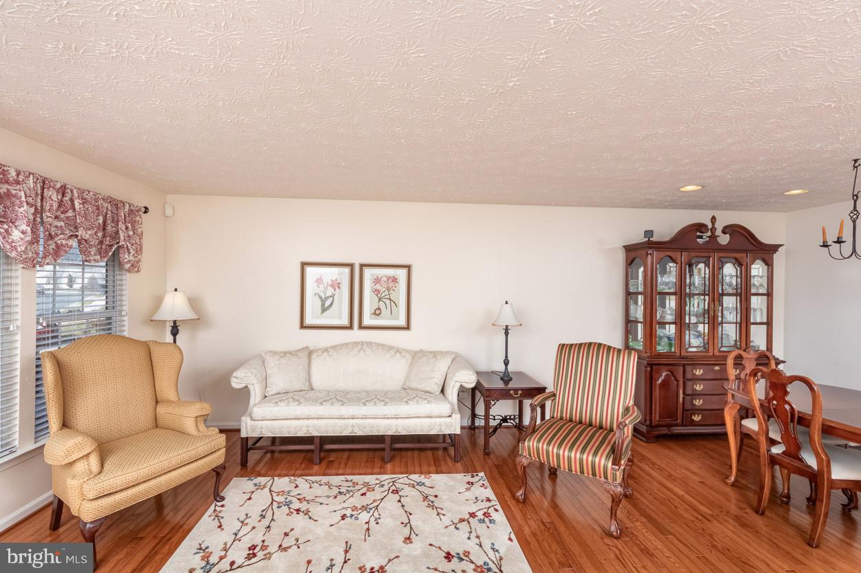 2822 Todkill Trace Edgewood, MD 21040 - Photo 11 of 33 Living Room