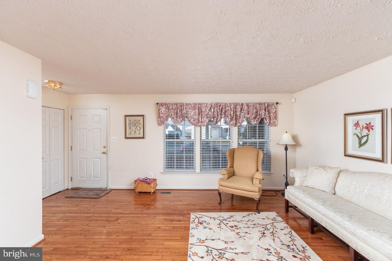 2822 Todkill Trace Edgewood, MD 21040 - Photo 12 of 33 Living Room