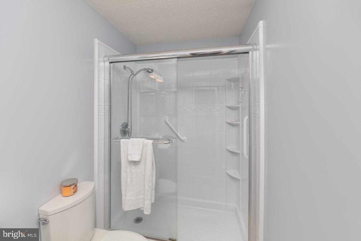 2822 Todkill Trace Edgewood, MD 21040 - Photo 17 of 33 Master Bath