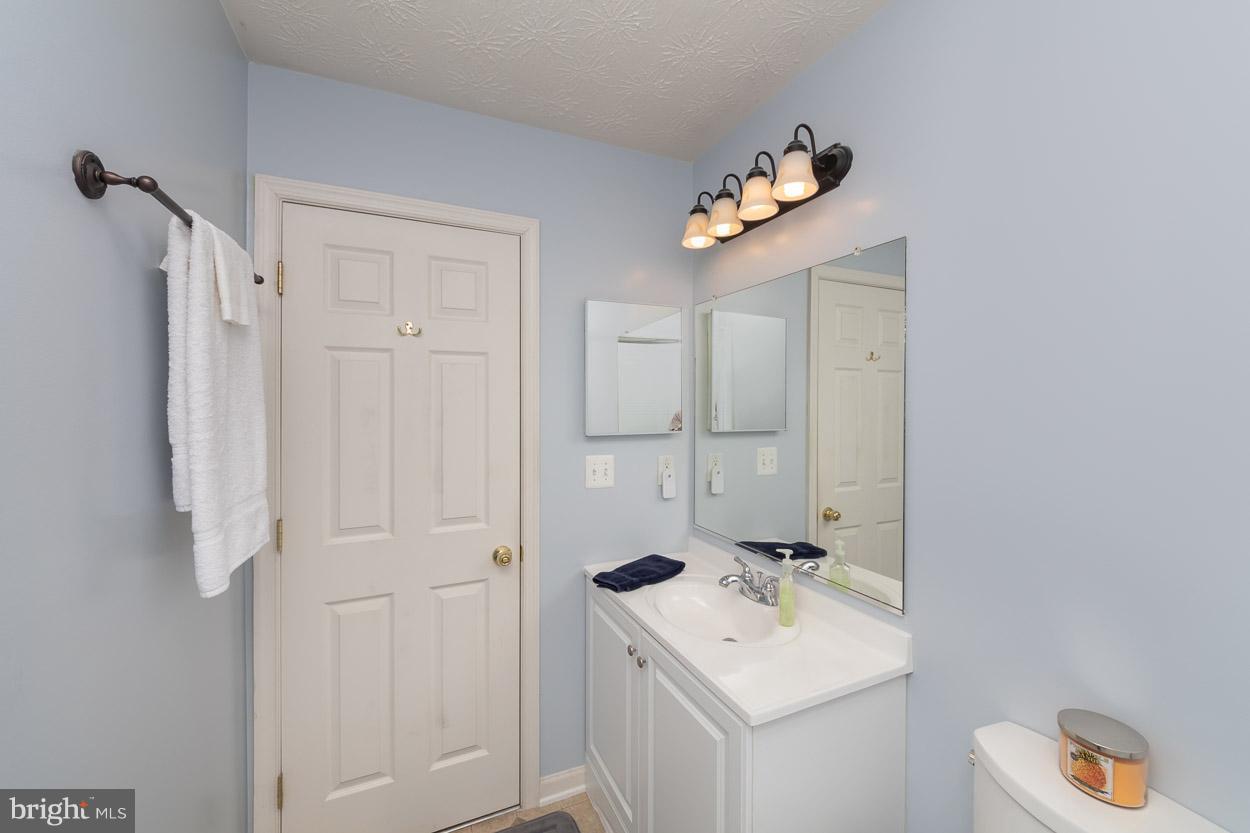 2822 Todkill Trace Edgewood, MD 21040 - Photo 18 of 33 Master Bath