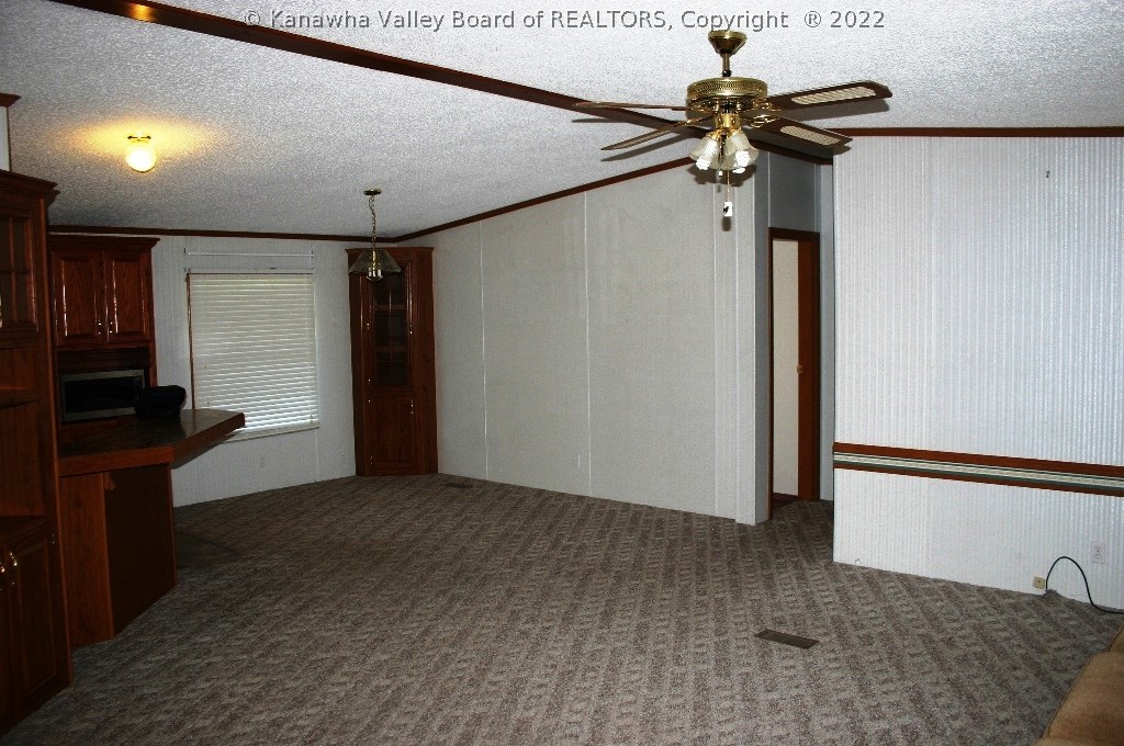 60 Lockview Lane Letart, WV 25253 - Photo 4 of 29 Gallery Image 4