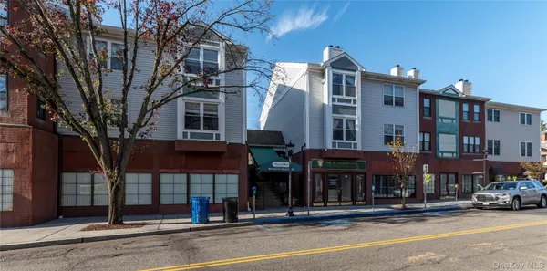 $475,000 | 50 North Broadway, Unit 17, Nyack, NY 10960