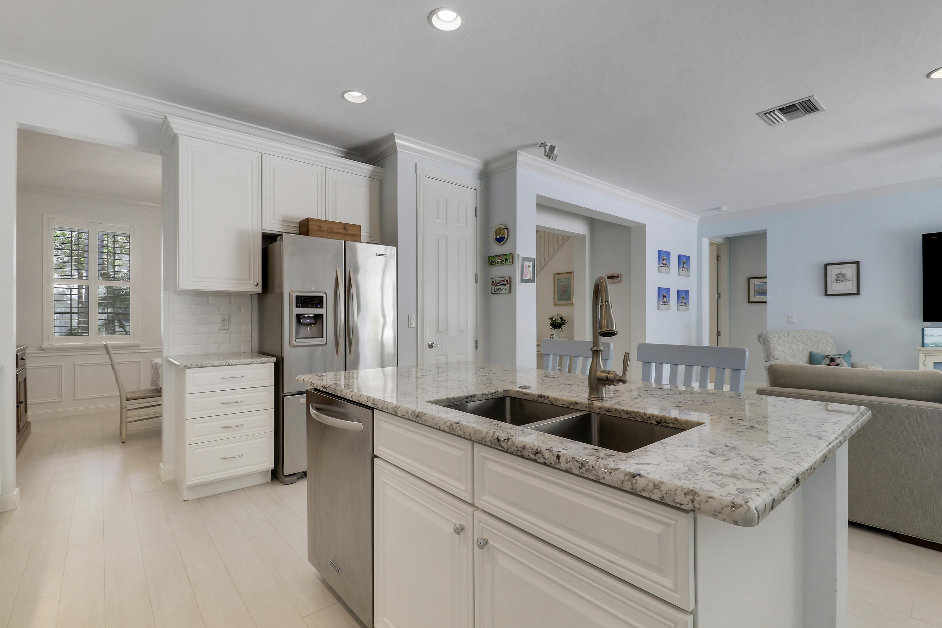 3421 Duval Street Jupiter, FL 33458 - Photo 18 of 51 Kitchen/Bar Area