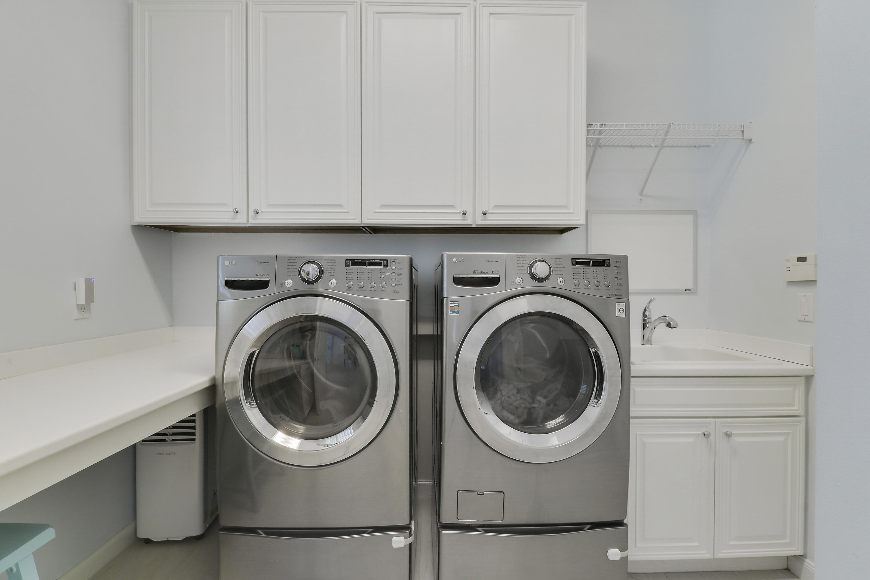 3421 Duval Street Jupiter, FL 33458 - Photo 33 of 51 Laundry