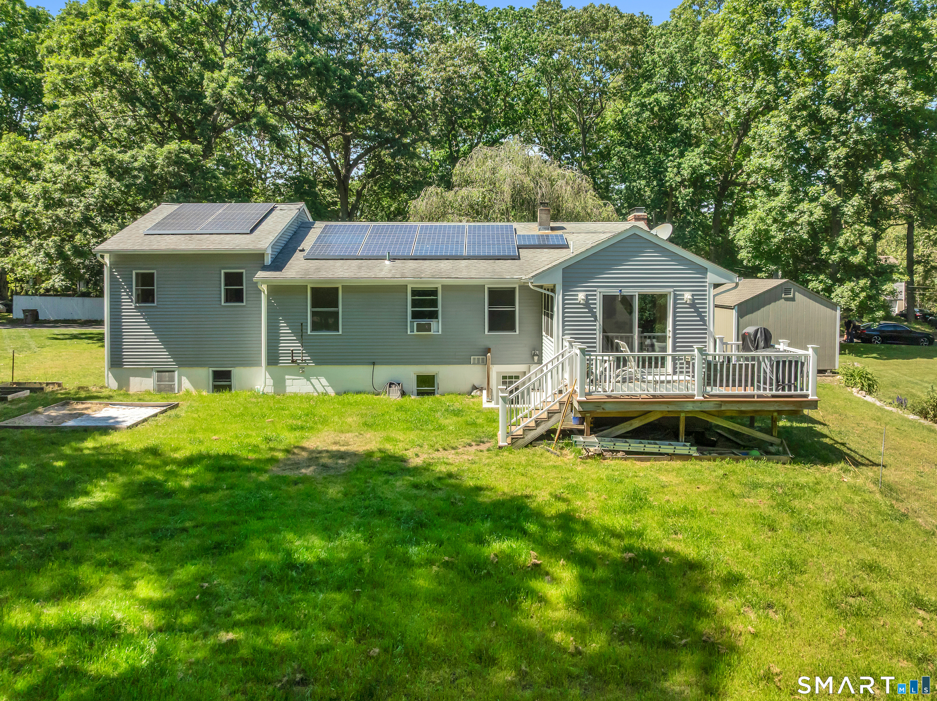 13 Foxcroft Road East Lyme, CT 06357 - Photo 25 of 36