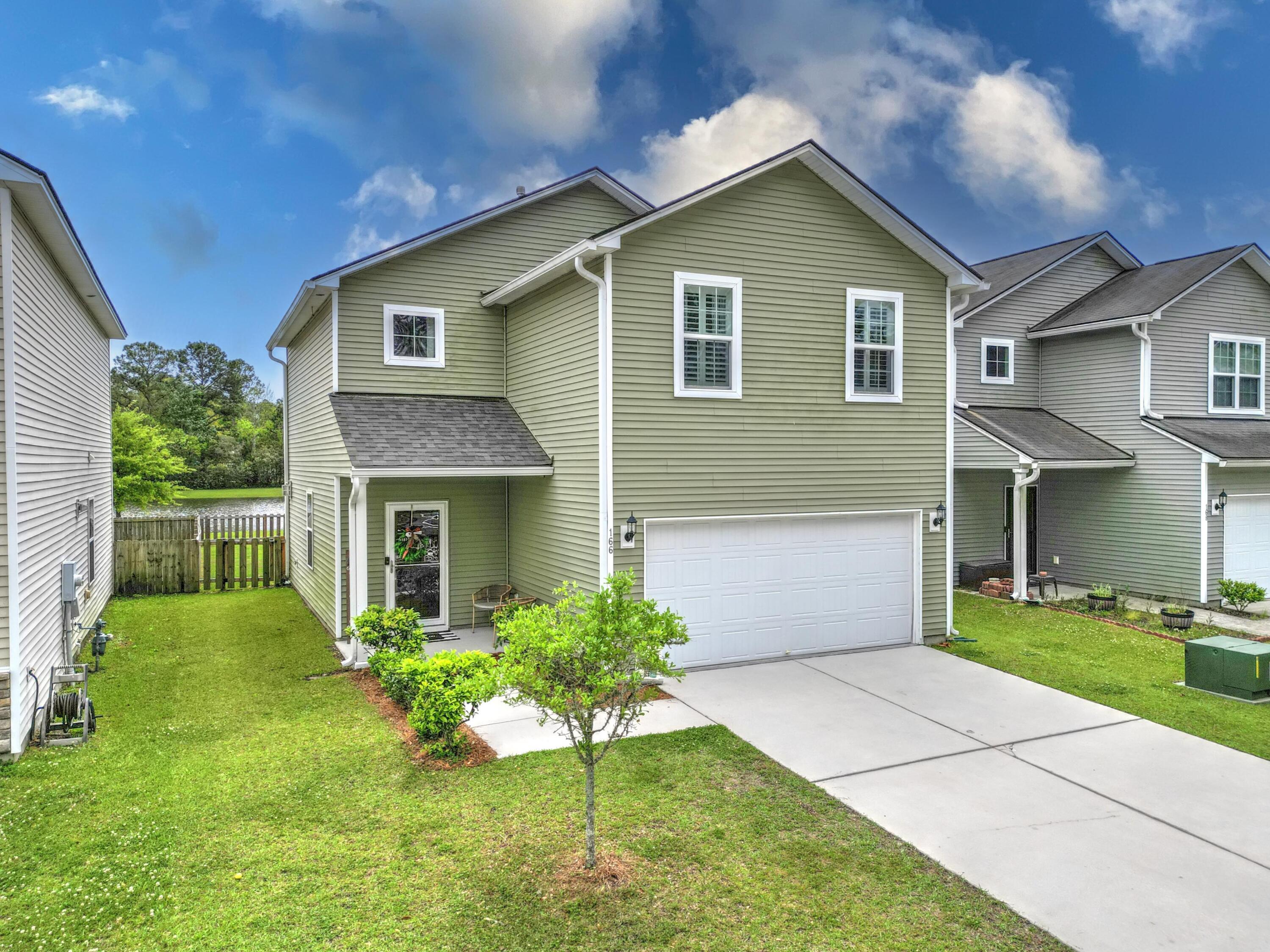 166 Brookhaven Road Summerville, SC 29486 - Photo 4 of 54 Welcoming entry