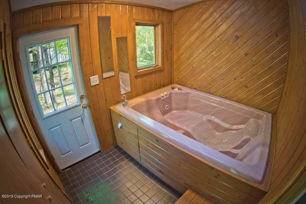 6306 Decker Road Bushkill, PA 18324 - Photo 16 of 54 0188_Sveta House Shoot_Mon 21th