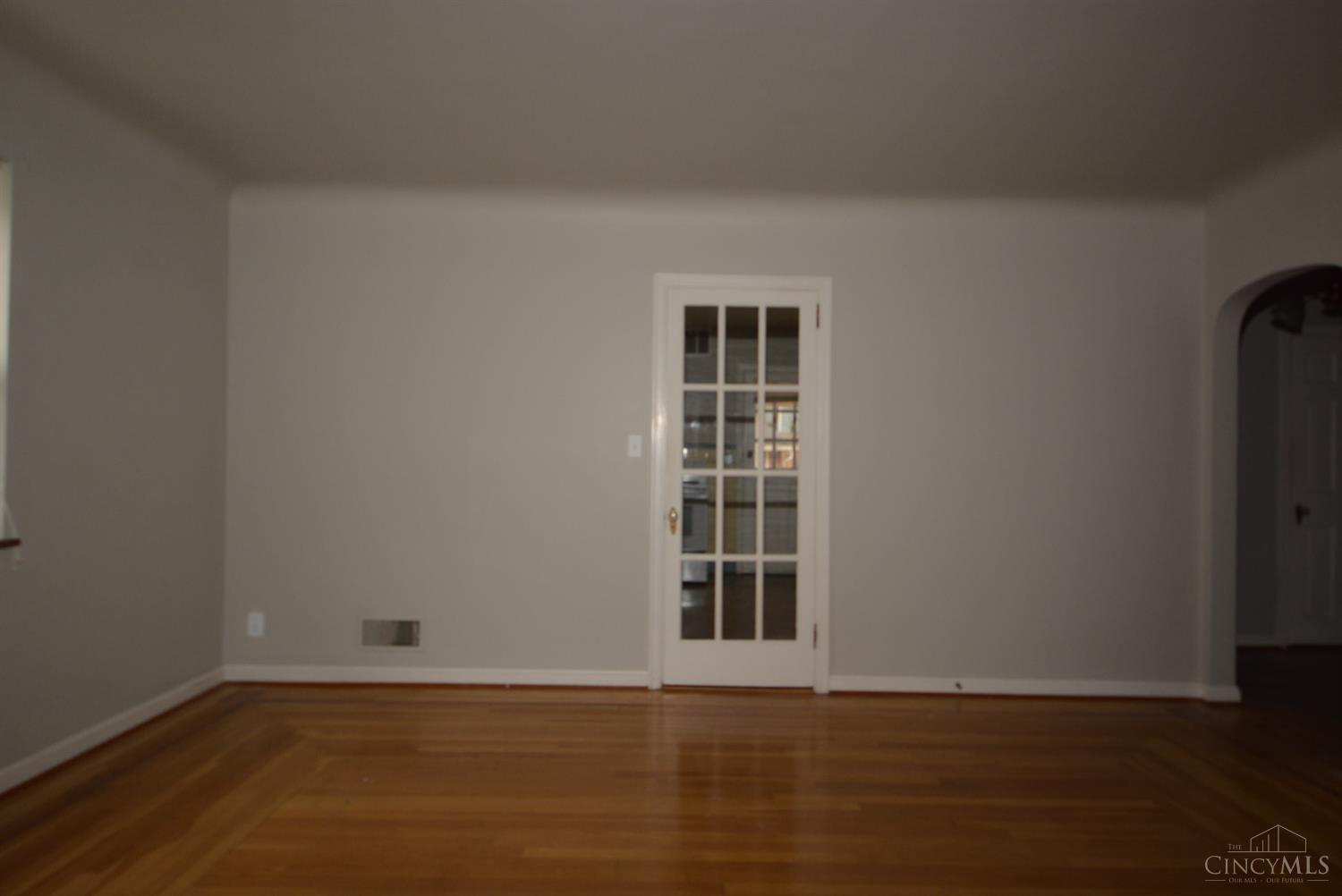 1815 Adams Road Cincinnati, OH 45231 - Photo 4 of 29 Gallery Image 4