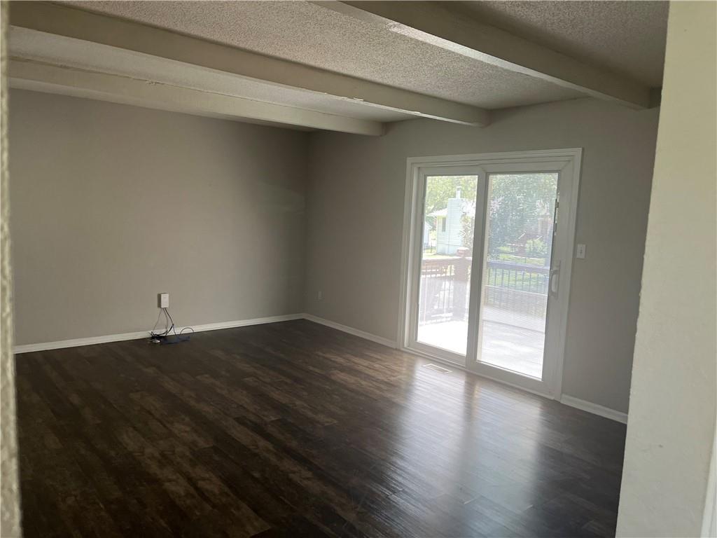 1111 Southeast 2nd Court Lee's Summit, MO 64063 - Photo 11 of 26