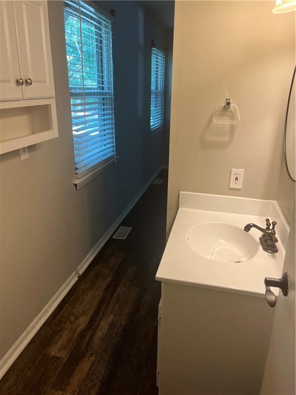 1111 Southeast 2nd Court Lee's Summit, MO 64063 - Photo 14 of 26