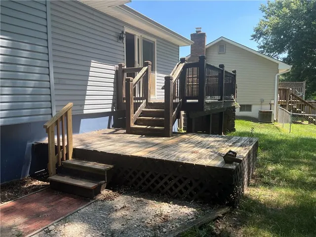 $270,000 | 1111 Southeast 2nd Court, Lee's Summit, MO 64063