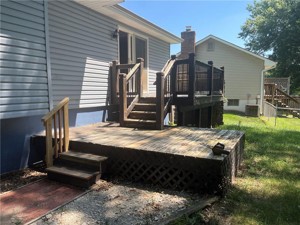 1111 Southeast 2nd Court Lee's Summit, MO 64063 - Photo 6 of 26