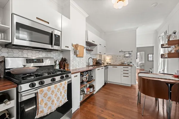 $695,000 | 62 North Margin Street, Unit 3, Boston, MA 02113