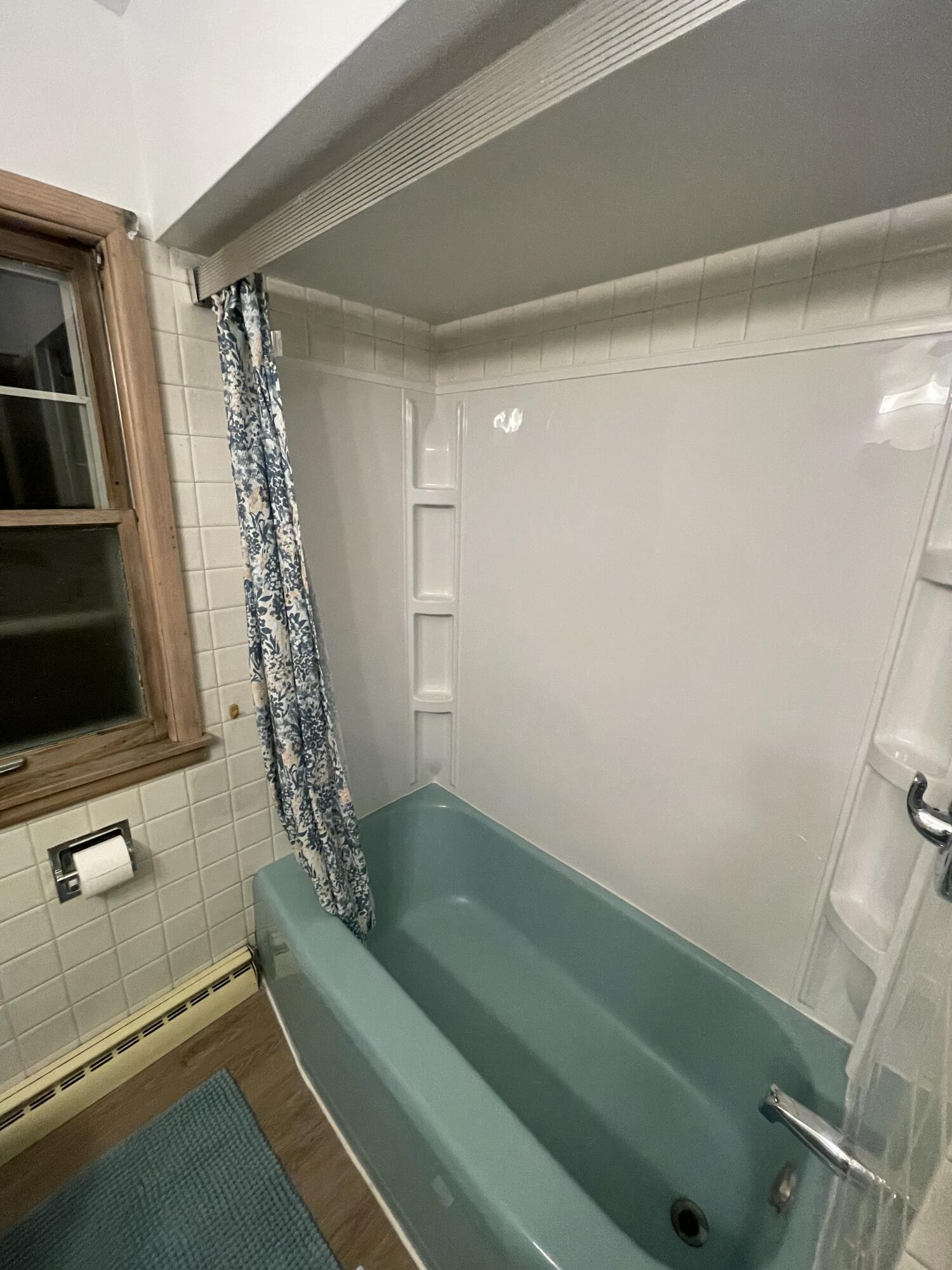 4265 South 22nd Street Milwaukee, WI 53221 - Photo 11 of 27 IMG_3021