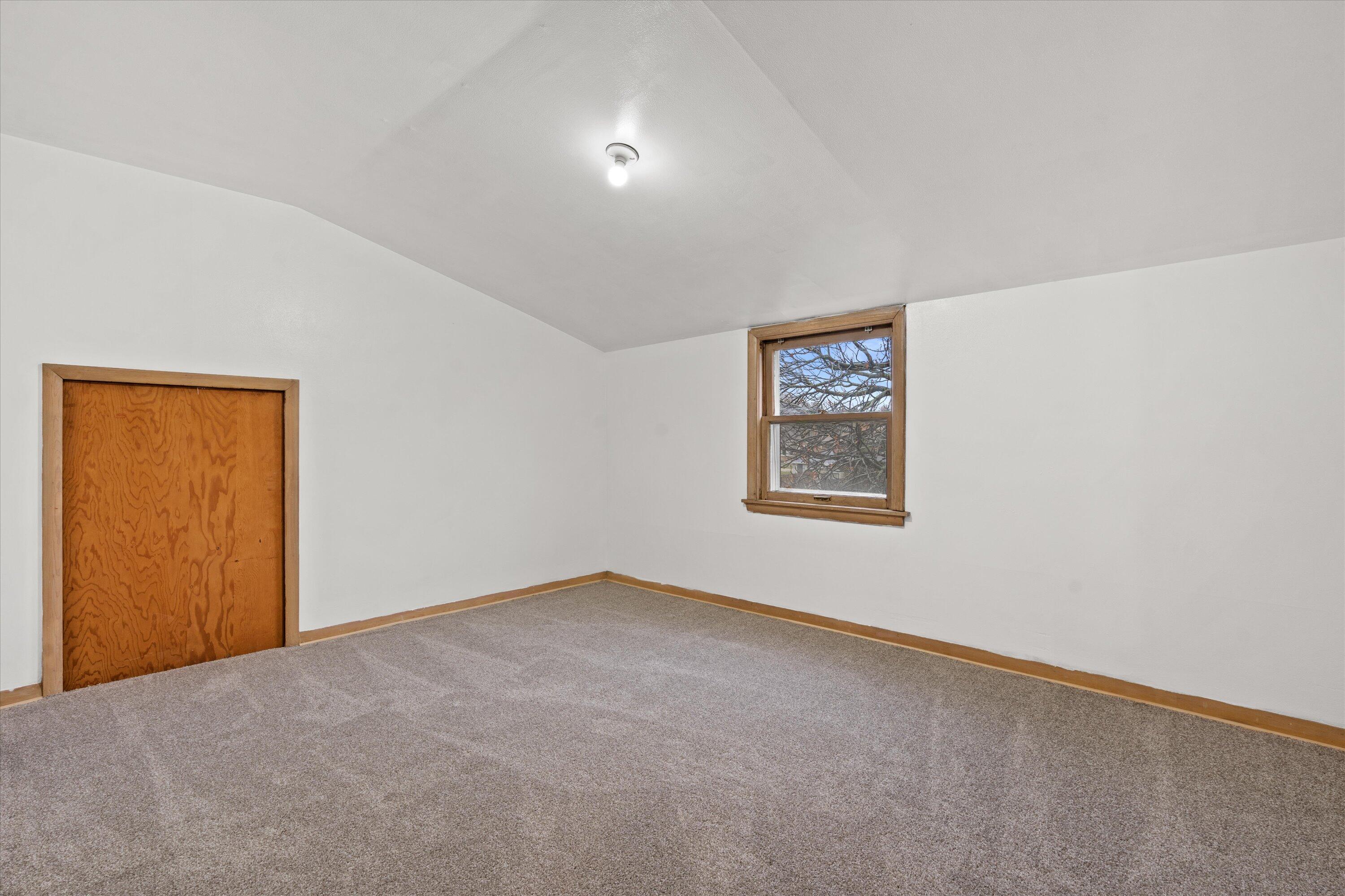 4265 South 22nd Street Milwaukee, WI 53221 - Photo 17 of 27 16-DSC09684