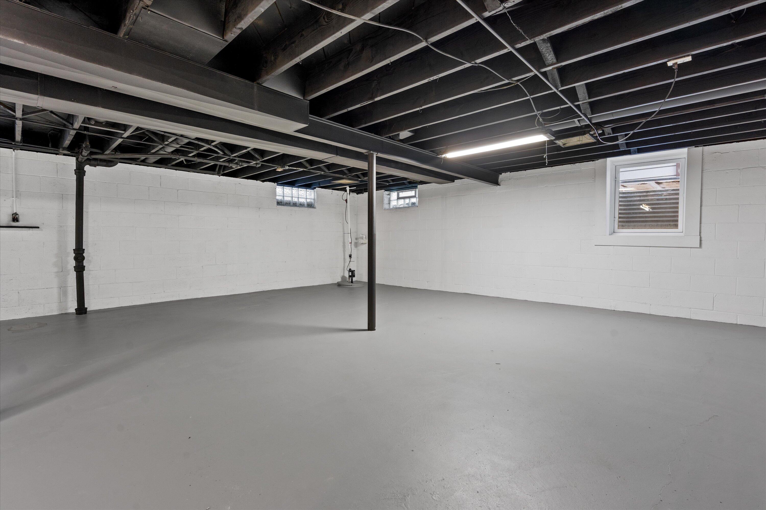 4265 South 22nd Street Milwaukee, WI 53221 - Photo 20 of 27 22-DSC09717