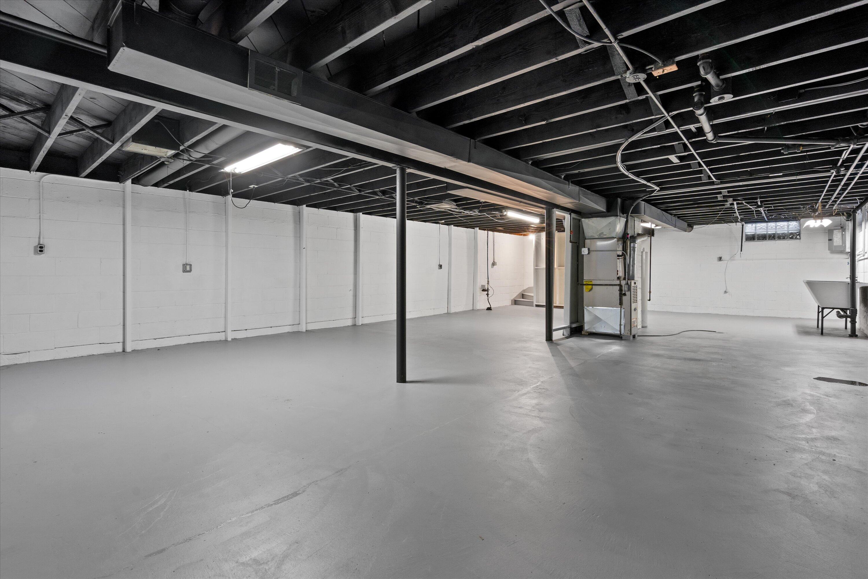 4265 South 22nd Street Milwaukee, WI 53221 - Photo 21 of 27 23-DSC09723