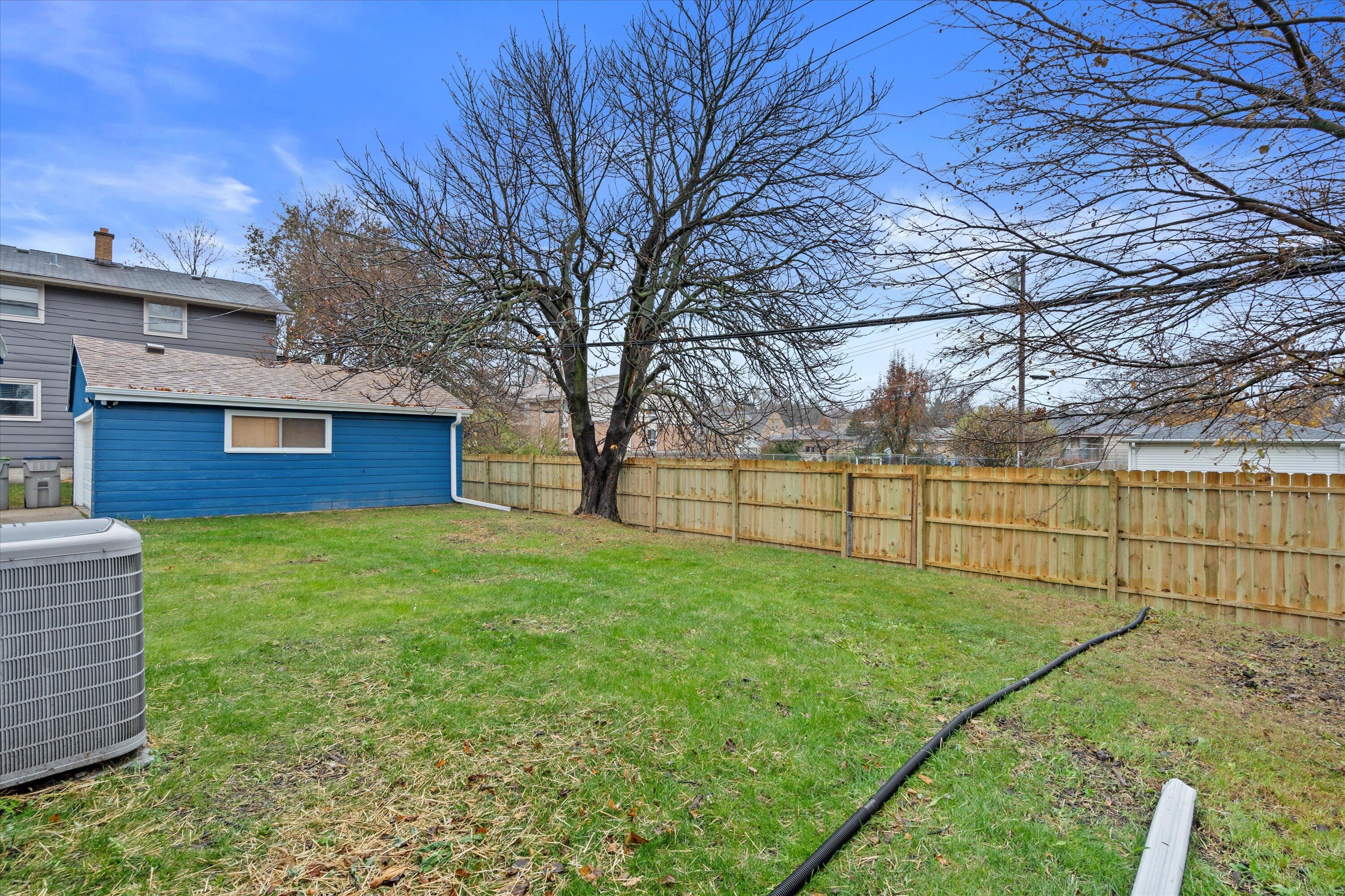4265 South 22nd Street Milwaukee, WI 53221 - Photo 25 of 27 27-DSC09741