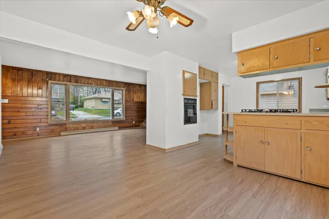 $299,900 | 4265 South 22nd Street, Milwaukee, WI 53221