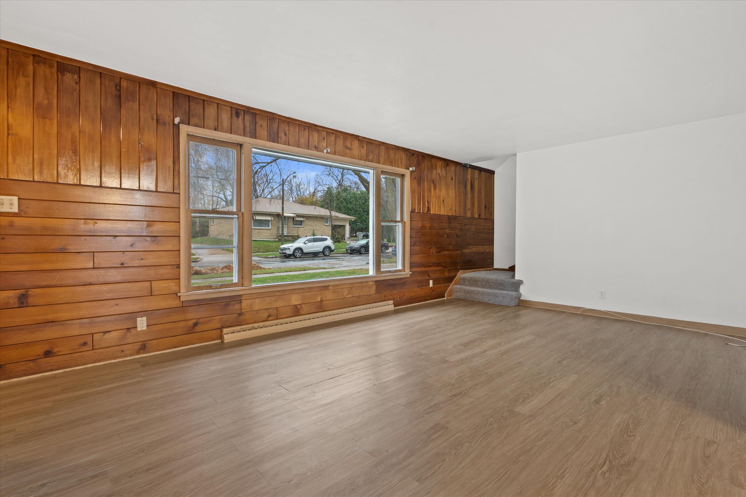 4265 South 22nd Street Milwaukee, WI 53221 - Photo 8 of 27 03-DSC09615